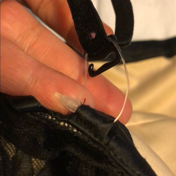 Guess Ruffle Tank - Picture 6 of 12